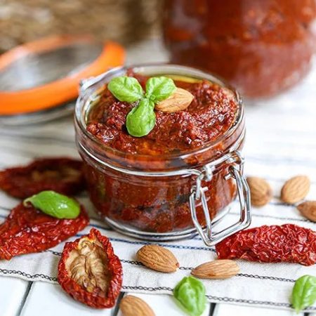 Germencik Organic Domates Kurusu Ezmesi Zeytinyagli-Zeytinli 310g